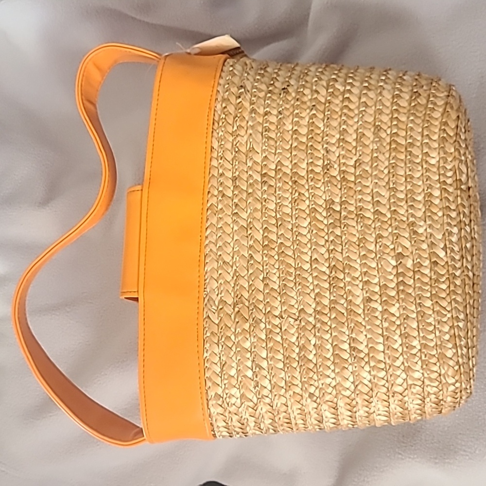 Straw Purse - Picture 5 of 5